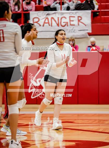 Thumbnail 1 in Perryton vs. Pampa photogallery.