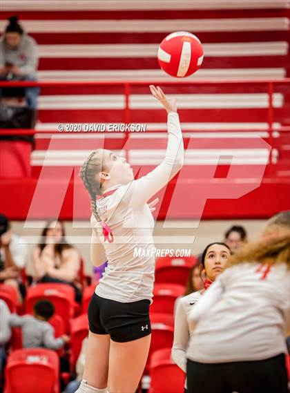 Thumbnail 2 in Perryton vs. Pampa photogallery.
