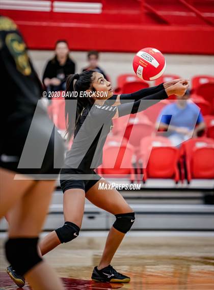 Thumbnail 2 in Perryton vs. Pampa photogallery.