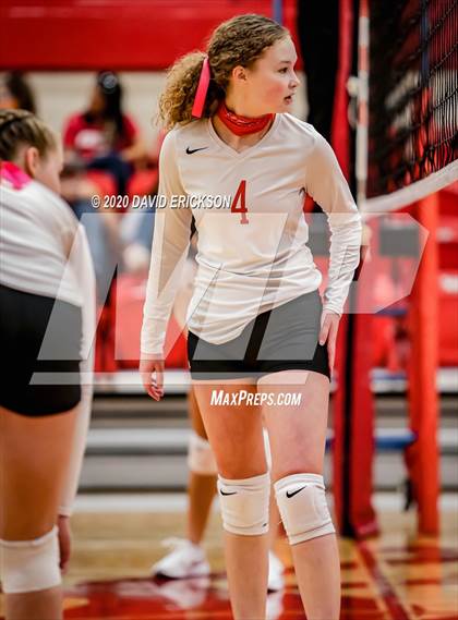 Thumbnail 3 in Perryton vs. Pampa photogallery.