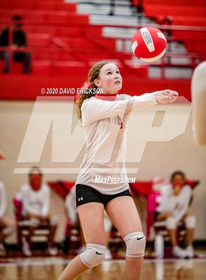 Thumbnail 2 in Perryton vs. Pampa photogallery.