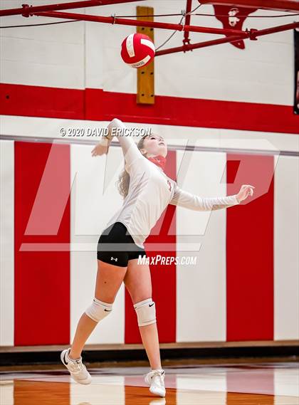 Thumbnail 1 in Perryton vs. Pampa photogallery.