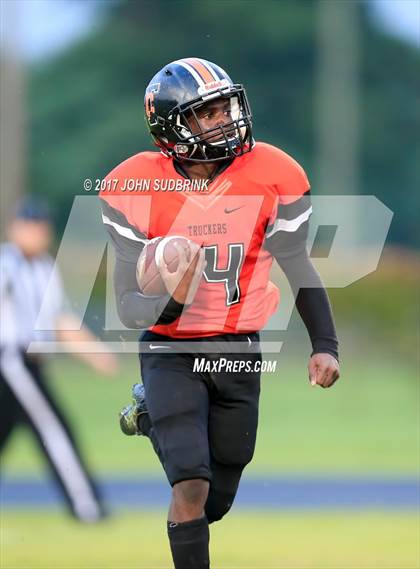 Thumbnail 2 in Kecoughtan @ Churchland photogallery.