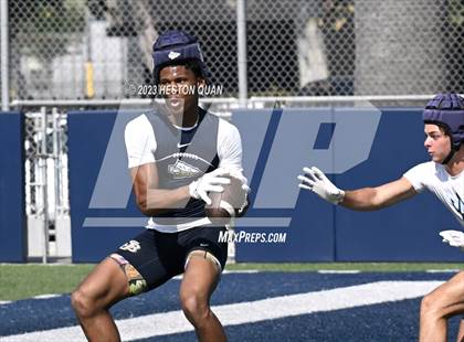 Thumbnail 3 in St. John Bosco vs. Corona del Mar (Brave 8 Invitational) photogallery.