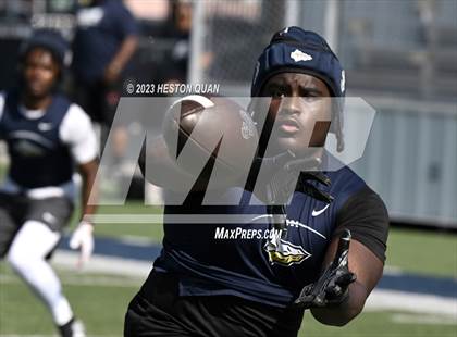 Thumbnail 1 in St. John Bosco vs. Corona del Mar (Brave 8 Invitational) photogallery.