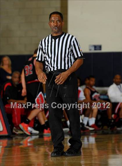 Thumbnail 3 in Pomona vs Los Osos (I Have A Dream Classic) photogallery.