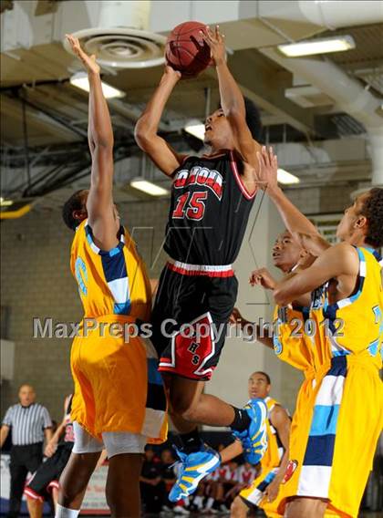 Thumbnail 3 in Pomona vs Los Osos (I Have A Dream Classic) photogallery.