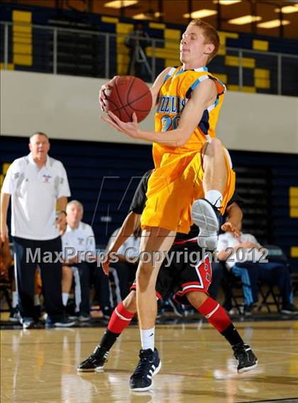 Thumbnail 3 in Pomona vs Los Osos (I Have A Dream Classic) photogallery.