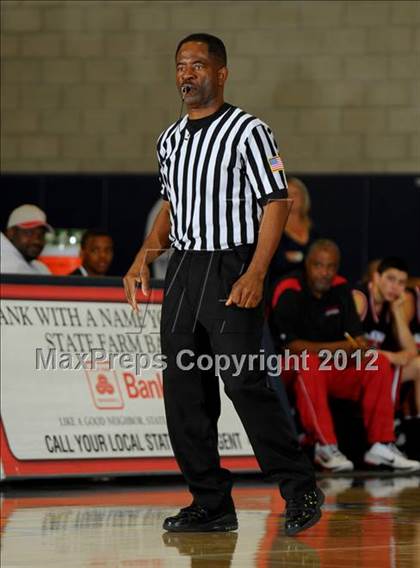 Thumbnail 2 in Pomona vs Los Osos (I Have A Dream Classic) photogallery.