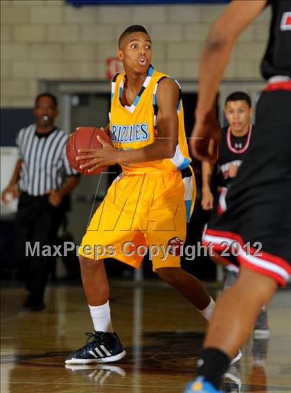 Thumbnail 3 in Pomona vs Los Osos (I Have A Dream Classic) photogallery.