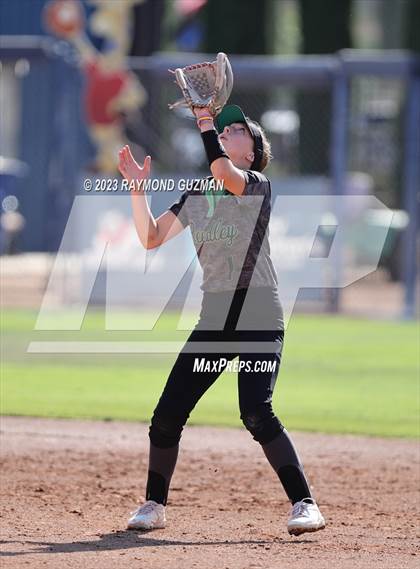 Thumbnail 2 in Reedley @ Fowler (CIF CS Softball Championships-Division 3) photogallery.