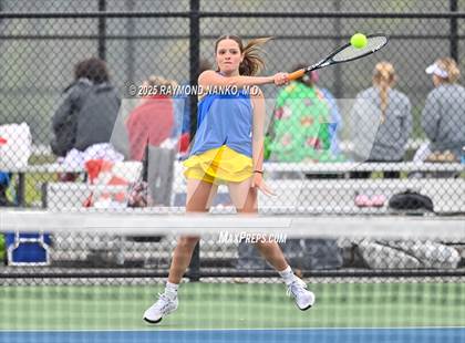 Thumbnail 1 in Greenfield-Central vs Hamilton Southeastern (Delta Invitational)  photogallery.