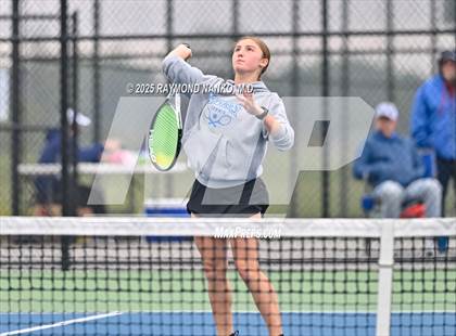 Thumbnail 3 in Greenfield-Central vs Hamilton Southeastern (Delta Invitational)  photogallery.