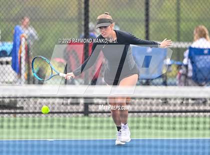Thumbnail 3 in Greenfield-Central vs Hamilton Southeastern (Delta Invitational)  photogallery.