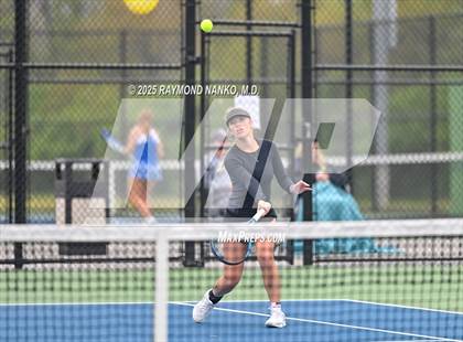 Thumbnail 1 in Greenfield-Central vs Hamilton Southeastern (Delta Invitational)  photogallery.
