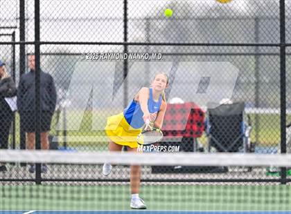 Thumbnail 3 in Greenfield-Central vs Hamilton Southeastern (Delta Invitational)  photogallery.