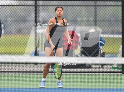 Thumbnail 2 in Greenfield-Central vs Hamilton Southeastern (Delta Invitational)  photogallery.