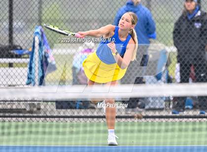 Thumbnail 3 in Greenfield-Central vs Hamilton Southeastern (Delta Invitational)  photogallery.