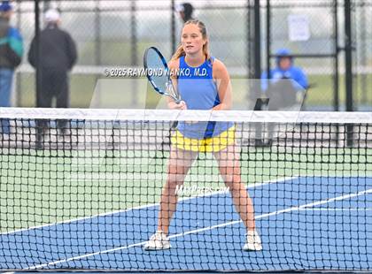 Thumbnail 2 in Greenfield-Central vs Hamilton Southeastern (Delta Invitational)  photogallery.