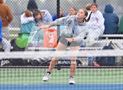 Thumbnail 2 in Greenfield-Central vs Hamilton Southeastern (Delta Invitational)  photogallery.