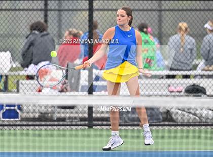Thumbnail 1 in Greenfield-Central vs Hamilton Southeastern (Delta Invitational)  photogallery.