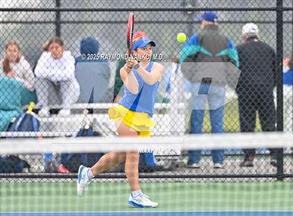 Thumbnail 2 in Greenfield-Central vs Hamilton Southeastern (Delta Invitational)  photogallery.
