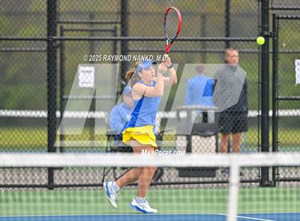 Thumbnail 3 in Greenfield-Central vs Hamilton Southeastern (Delta Invitational)  photogallery.
