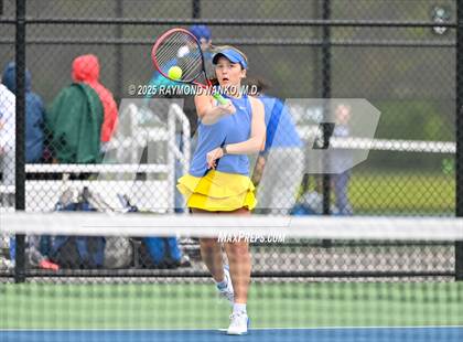 Thumbnail 3 in Greenfield-Central vs Hamilton Southeastern (Delta Invitational)  photogallery.