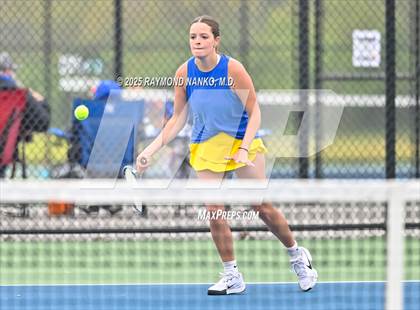 Thumbnail 1 in Greenfield-Central vs Hamilton Southeastern (Delta Invitational)  photogallery.