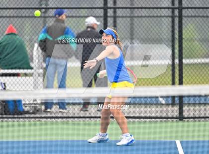 Thumbnail 2 in Greenfield-Central vs Hamilton Southeastern (Delta Invitational)  photogallery.