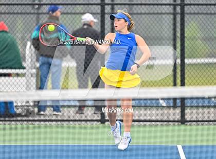 Thumbnail 2 in Greenfield-Central vs Hamilton Southeastern (Delta Invitational)  photogallery.