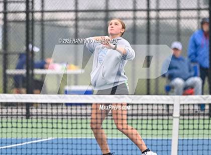 Thumbnail 2 in Greenfield-Central vs Hamilton Southeastern (Delta Invitational)  photogallery.