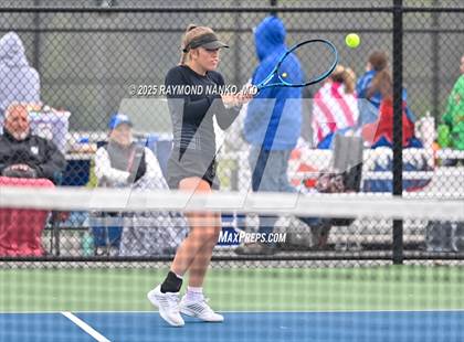 Thumbnail 3 in Greenfield-Central vs Hamilton Southeastern (Delta Invitational)  photogallery.