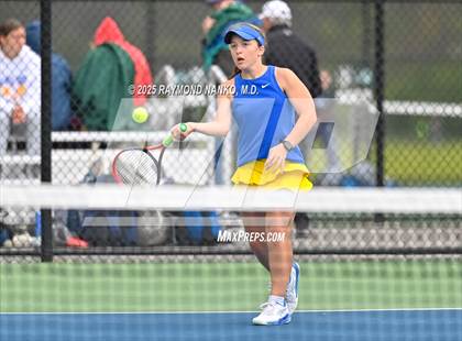 Thumbnail 1 in Greenfield-Central vs Hamilton Southeastern (Delta Invitational)  photogallery.