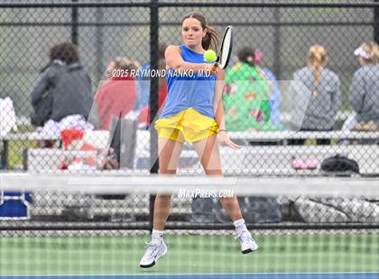 Thumbnail 3 in Greenfield-Central vs Hamilton Southeastern (Delta Invitational)  photogallery.
