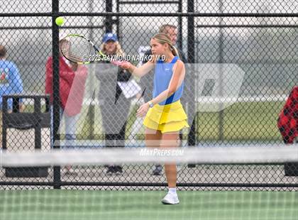 Thumbnail 3 in Greenfield-Central vs Hamilton Southeastern (Delta Invitational)  photogallery.