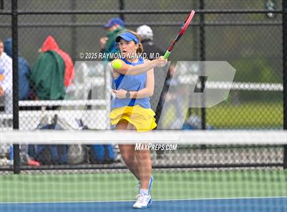 Thumbnail 3 in Greenfield-Central vs Hamilton Southeastern (Delta Invitational)  photogallery.