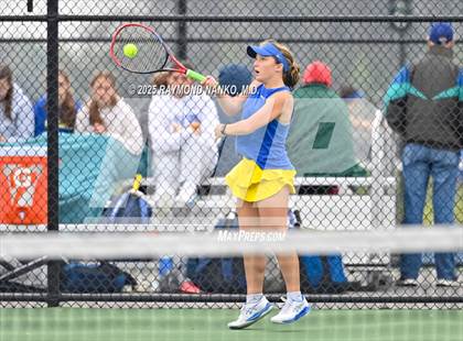 Thumbnail 3 in Greenfield-Central vs Hamilton Southeastern (Delta Invitational)  photogallery.