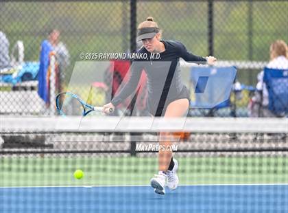 Thumbnail 1 in Greenfield-Central vs Hamilton Southeastern (Delta Invitational)  photogallery.