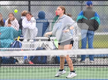 Thumbnail 2 in Greenfield-Central vs Hamilton Southeastern (Delta Invitational)  photogallery.