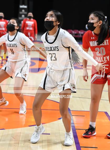 Thumbnail 3 in Monument Valley vs. Chinle (AIA 3A Quarterfinal) photogallery.