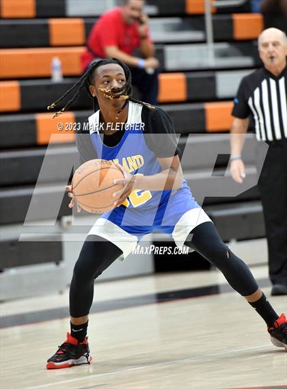Thumbnail 1 in DeLand vs Mainland (JV Shoot-out at Spruce Creek) photogallery.