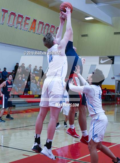 Thumbnail 2 in Viewpoint @ Saugus photogallery.