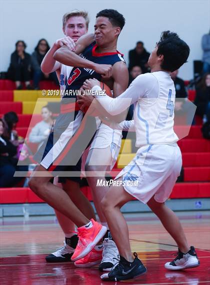 Thumbnail 2 in Viewpoint @ Saugus photogallery.