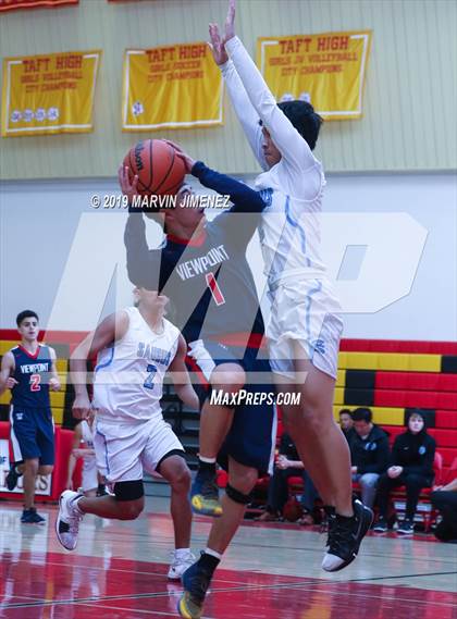 Thumbnail 3 in Viewpoint @ Saugus photogallery.