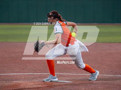 Thumbnail 2 in Harlingen South @ Leander (UIl Softball 5A Region 4 Regional Semifinal - Game 1) photogallery.