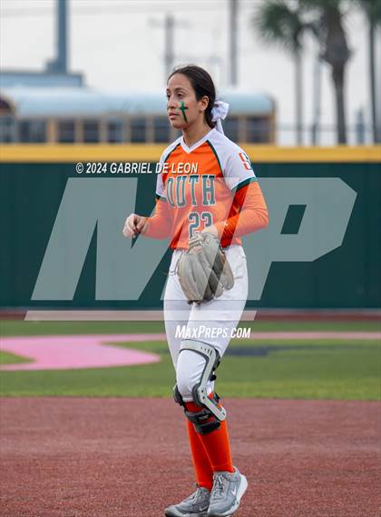 Thumbnail 3 in Harlingen South @ Leander (UIl Softball 5A Region 4 Regional Semifinal - Game 1) photogallery.