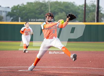 Thumbnail 3 in Harlingen South @ Leander (UIl Softball 5A Region 4 Regional Semifinal - Game 1) photogallery.