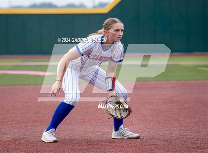Thumbnail 3 in Harlingen South @ Leander (UIl Softball 5A Region 4 Regional Semifinal - Game 1) photogallery.