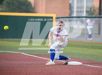Thumbnail 3 in Harlingen South @ Leander (UIl Softball 5A Region 4 Regional Semifinal - Game 1) photogallery.